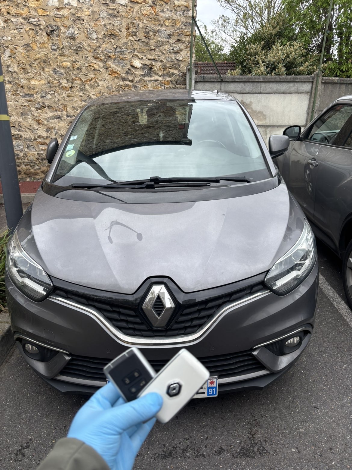 Clé de voiture programmée à Clichy — Auto Key 92